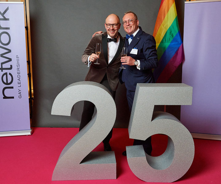 Thomas Wehry (s.) e Reto Konrad in occasione dell’evento per l’anniversario a Berna; fonte: Network)