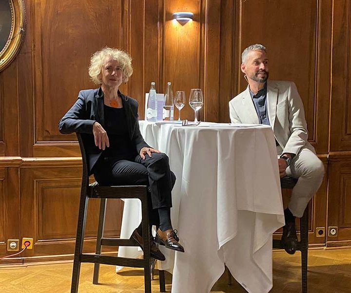 Konversation im Rampenlicht: Corine Mauch und Mario Grossniklaus. (Bilder: Hansruedi Zellweger)