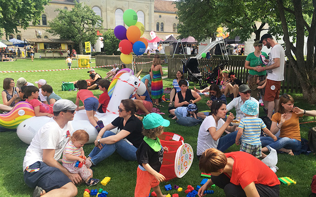 Der Dachverband Regenbogenfamilien bringt LGBTI-Familien aus der ganzen Schweiz zusammen.