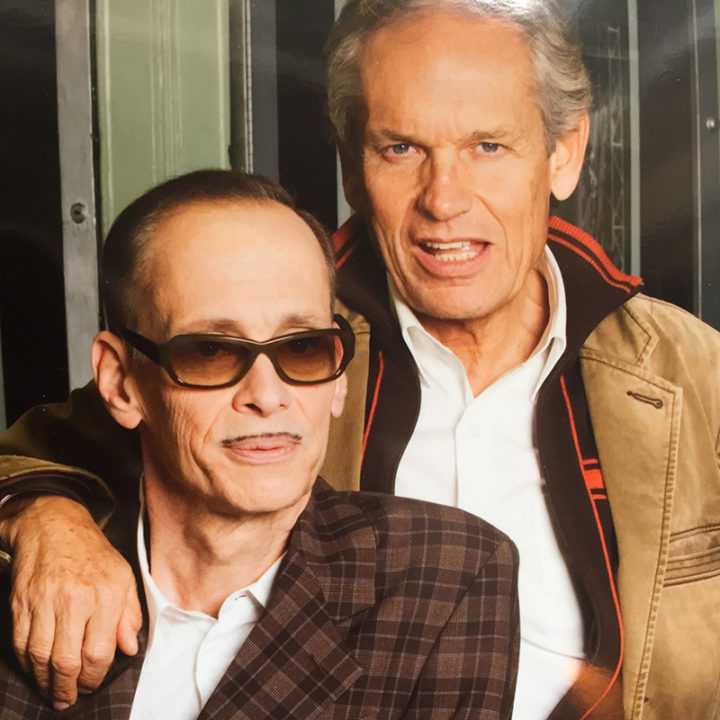 This Brunner mit dem renommierten Regisseur und Schauspieler John Waters.