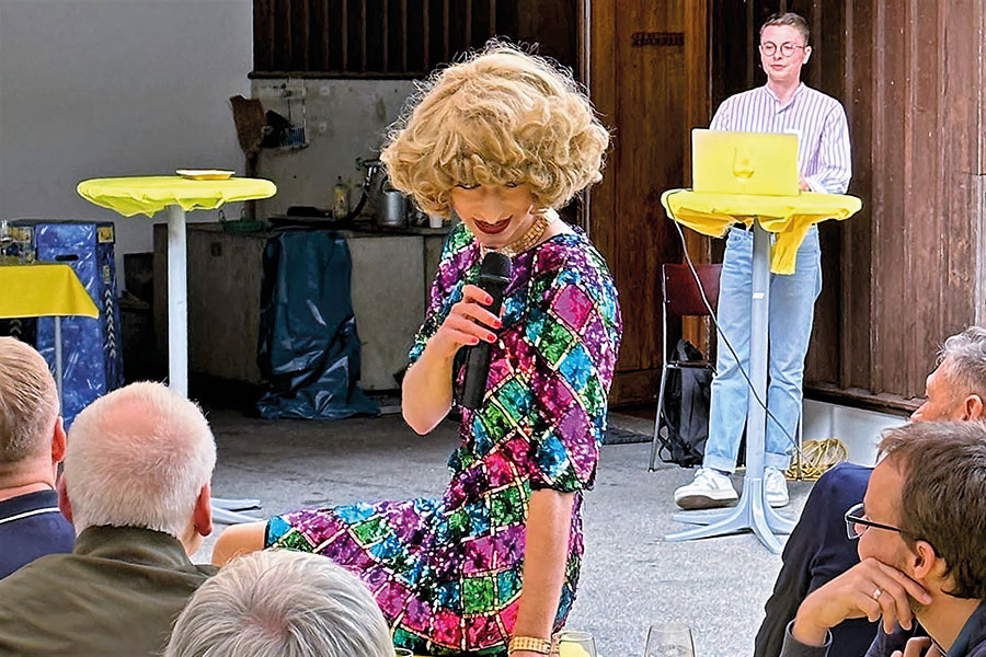 Mona Gamie sorgte im Forsthaus für den Glitzereffekt (Bild: network Zürich)