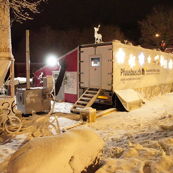 Le «Pfuusbus» a fourni près de 5'000 nuitées lors du dernier hiver (Foto : Sozialwerk Pasteur Sieber)